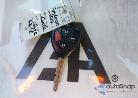 2010 Toyota Corolla S из США, поврежденный, VIN 2T1BU4EE1AC247771